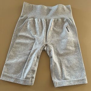 GYMSHARK | Flex Seamless Bike Shorts in Heathered Grey - Size Medium